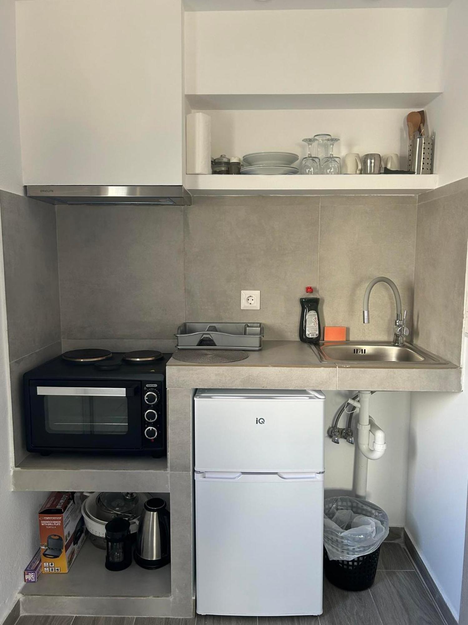 Dk Square Apartment Ándros Екстериор снимка